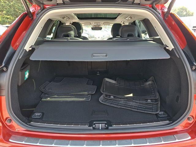 2024 Volvo XC60 B5 AWD Plus Dark Theme