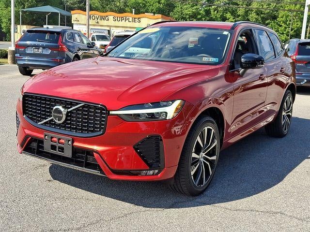 2024 Volvo XC60 B5 AWD Plus Dark Theme