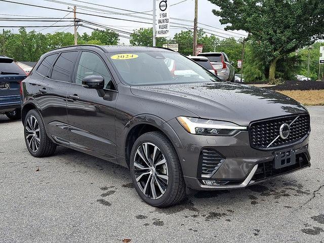 2024 Volvo XC60 B5 AWD Plus Dark Theme