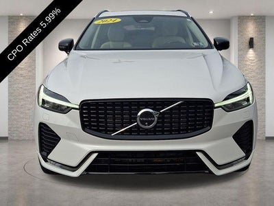 2024 Volvo XC60 B5 AWD Plus Dark Theme