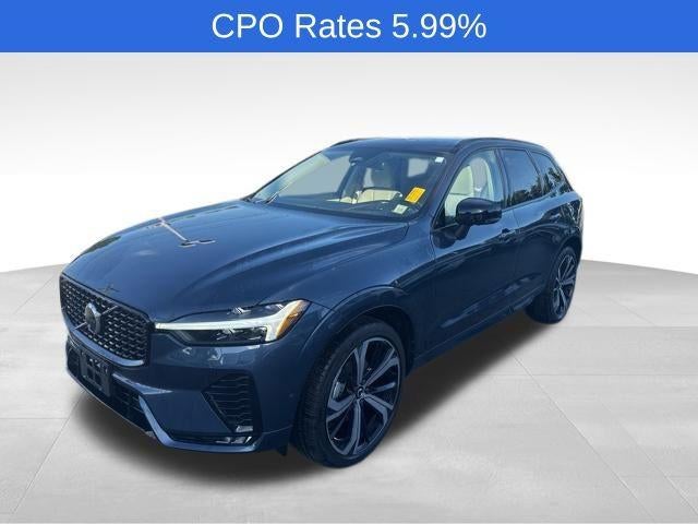 2024 Volvo XC60 B5 AWD Ultimate Dark Theme