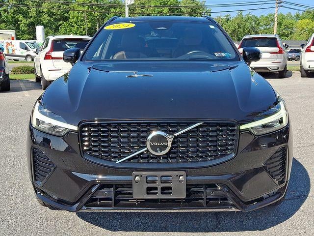 2024 Volvo XC60 B5 AWD Ultimate Dark Theme