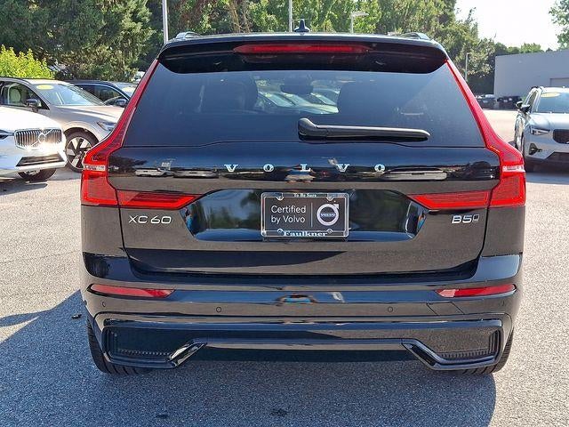 2024 Volvo XC60 B5 AWD Ultimate Dark Theme