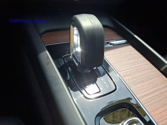 2023 Volvo XC60 B5 AWD Plus Bright Theme