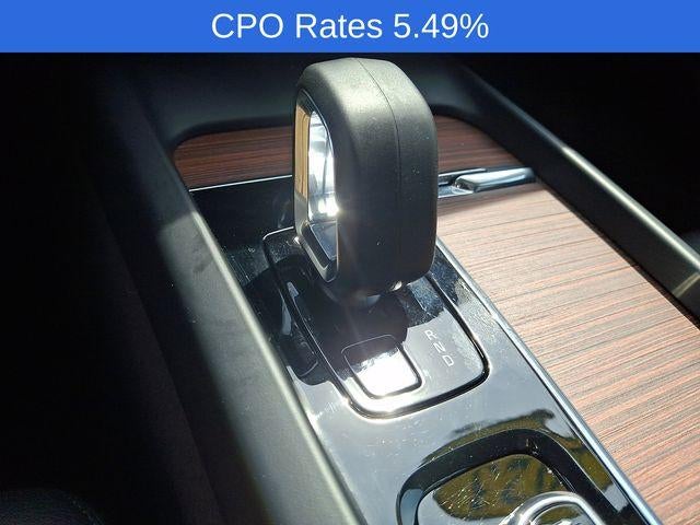 2023 Volvo XC60 B5 AWD Plus Bright Theme