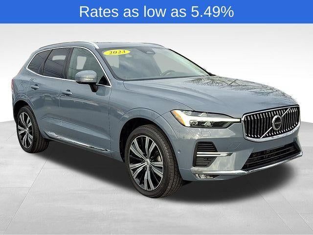 2023 Volvo XC60 B5 AWD Plus Bright Theme