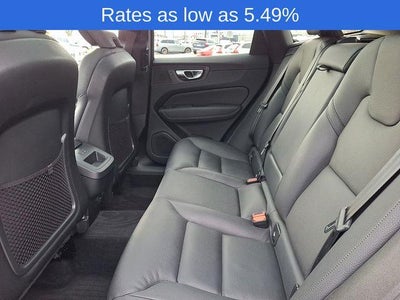 2023 Volvo XC60 B5 AWD Plus Bright Theme