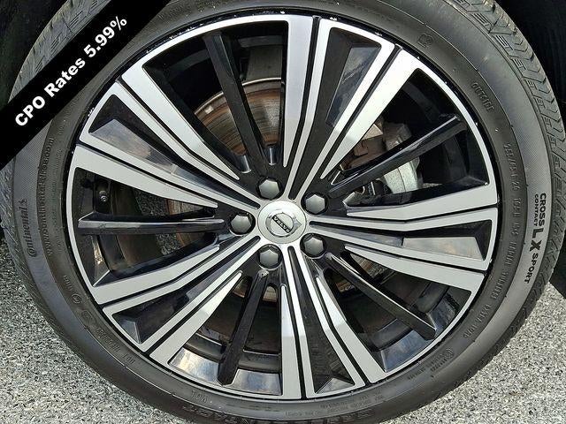 2023 Volvo XC60 B5 AWD Plus Bright Theme