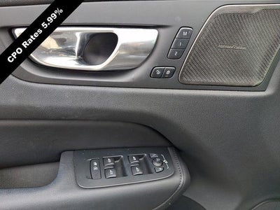 2023 Volvo XC60 B5 AWD Plus Bright Theme