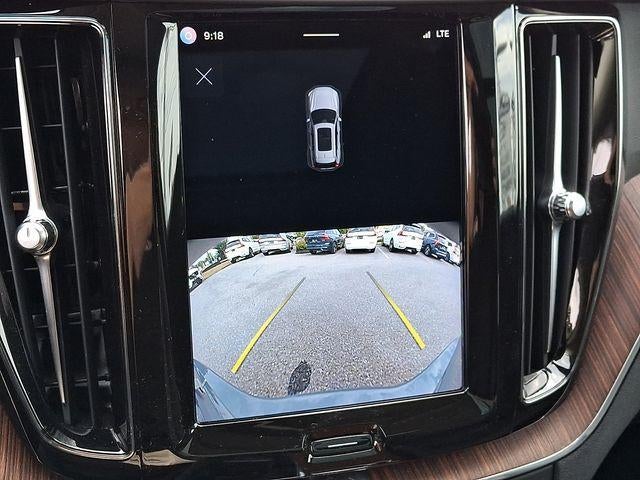 2023 Volvo XC60 B5 AWD Plus Bright Theme
