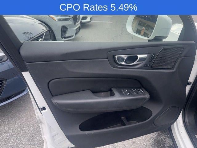 2023 Volvo XC60 B5 AWD Plus Bright Theme