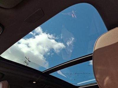 2023 Volvo XC60 B5 AWD Plus Bright Theme