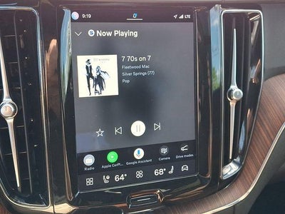 2023 Volvo XC60 B5 AWD Plus Bright Theme