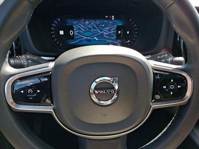 2023 Volvo XC60 B5 AWD Plus Bright Theme