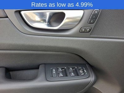 2023 Volvo XC60 B5 AWD Plus Bright Theme