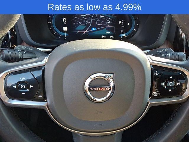 2023 Volvo XC60 B5 AWD Plus Bright Theme