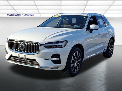 2023 Volvo XC60 B5 AWD Plus Bright Theme