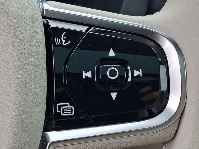 2023 Volvo XC60 B5 AWD Core