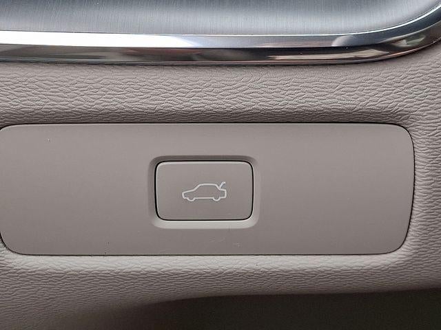 2023 Volvo XC60 B5 AWD Core
