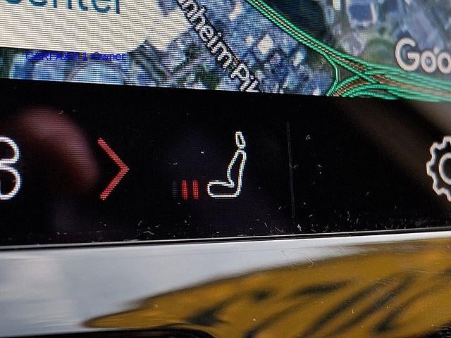 2023 Volvo XC60 B5 AWD Plus Dark Theme