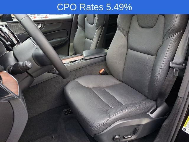 2023 Volvo XC60 B5 AWD Plus Dark Theme
