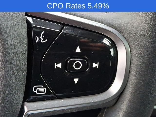 2023 Volvo XC60 B5 AWD Plus Dark Theme