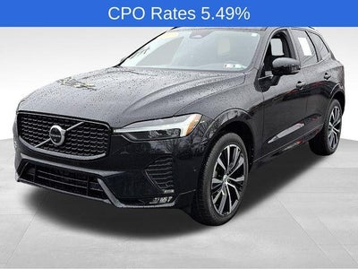 2023 Volvo XC60 B5 AWD Plus Dark Theme