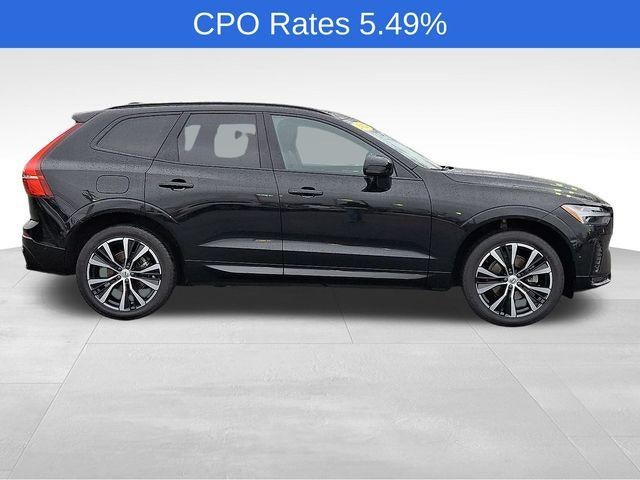 2023 Volvo XC60 B5 AWD Plus Dark Theme