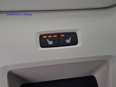 2023 Volvo XC60 B5 AWD Plus Dark Theme