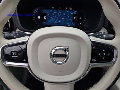 2023 Volvo XC60 B5 AWD Plus Dark Theme