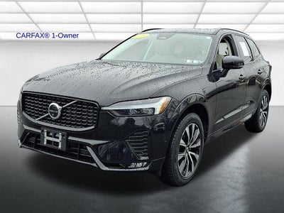 2023 Volvo XC60 B5 AWD Plus Dark Theme