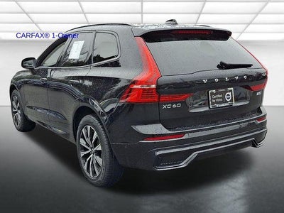 2023 Volvo XC60 B5 AWD Plus Dark Theme