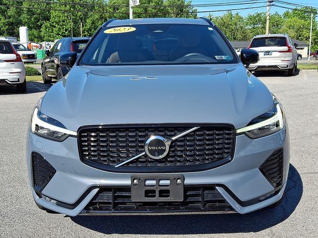 2023 Volvo XC60 B5 AWD Plus Dark Theme
