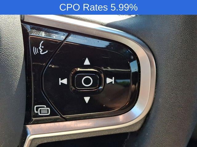 2023 Volvo XC60 B5 AWD Plus Dark Theme