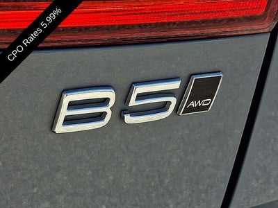2023 Volvo XC60 B5 AWD Plus Dark Theme