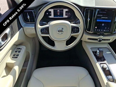 2023 Volvo XC60 B5 AWD Plus Dark Theme