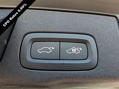 2023 Volvo XC60 B5 AWD Plus Dark Theme