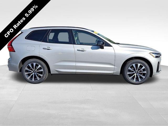 2023 Volvo XC60 B5 AWD Plus Dark Theme