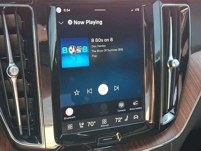 2023 Volvo XC60 B5 AWD Plus Dark Theme