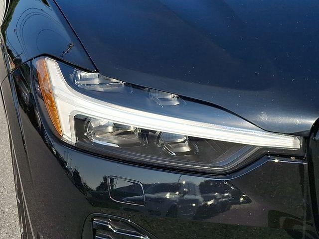 2023 Volvo XC60 B5 AWD Plus Dark Theme