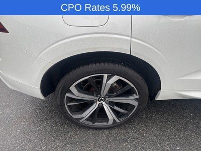 2023 Volvo XC60 B5 AWD Ultimate Dark Theme