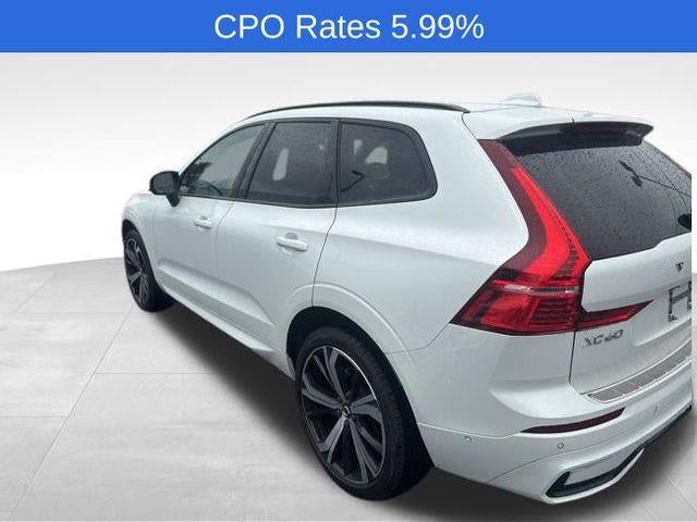 2023 Volvo XC60 B5 AWD Ultimate Dark Theme