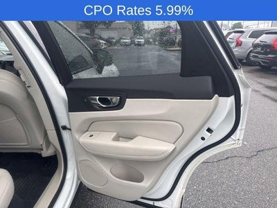 2023 Volvo XC60 B5 AWD Ultimate Dark Theme