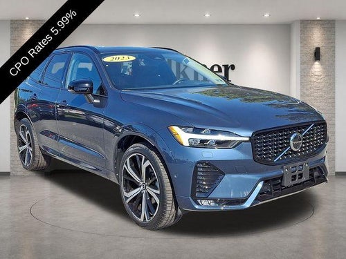 2023 Volvo XC60 B5 AWD Ultimate Dark Theme