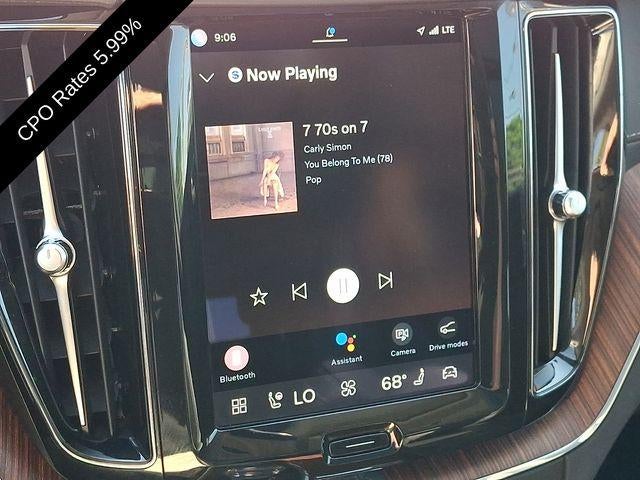 2023 Volvo XC60 B5 AWD Ultimate Dark Theme