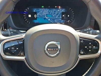 2023 Volvo XC60 B5 AWD Ultimate Dark Theme
