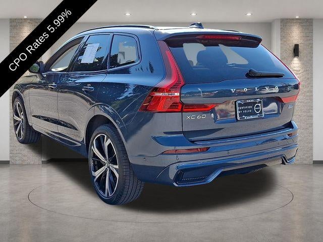 2023 Volvo XC60 B5 AWD Ultimate Dark Theme