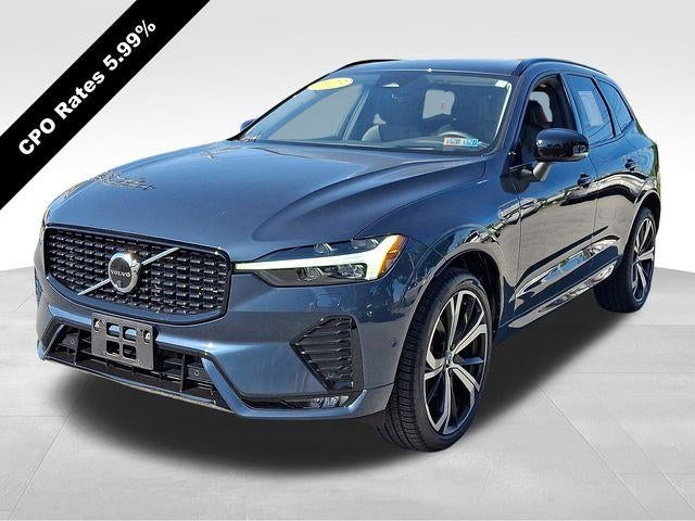 2023 Volvo XC60 B5 AWD Ultimate Dark Theme