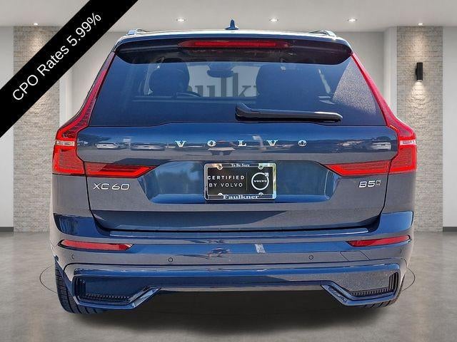 2023 Volvo XC60 B5 AWD Ultimate Dark Theme