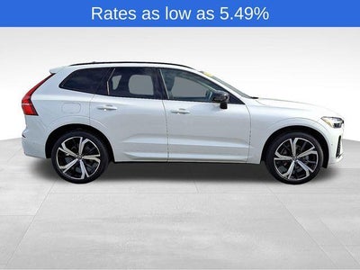 2023 Volvo XC60 B5 AWD Ultimate Dark Theme